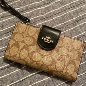 Coach wristlet